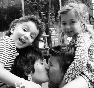 Expandindo os laços: as possibilidades e os desafios de casais homoafetivos para formar uma&nbsp;família