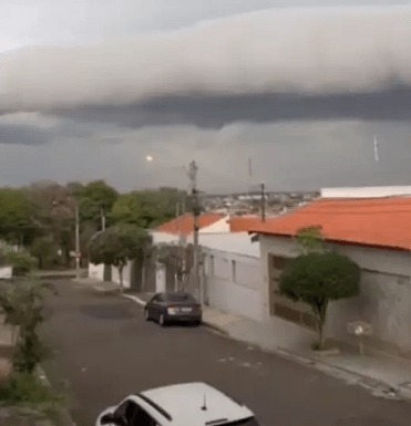 Nuvens “Rolo”; entenda o fenômeno que cobriu o céu de Bauru nesta&nbsp;segunda